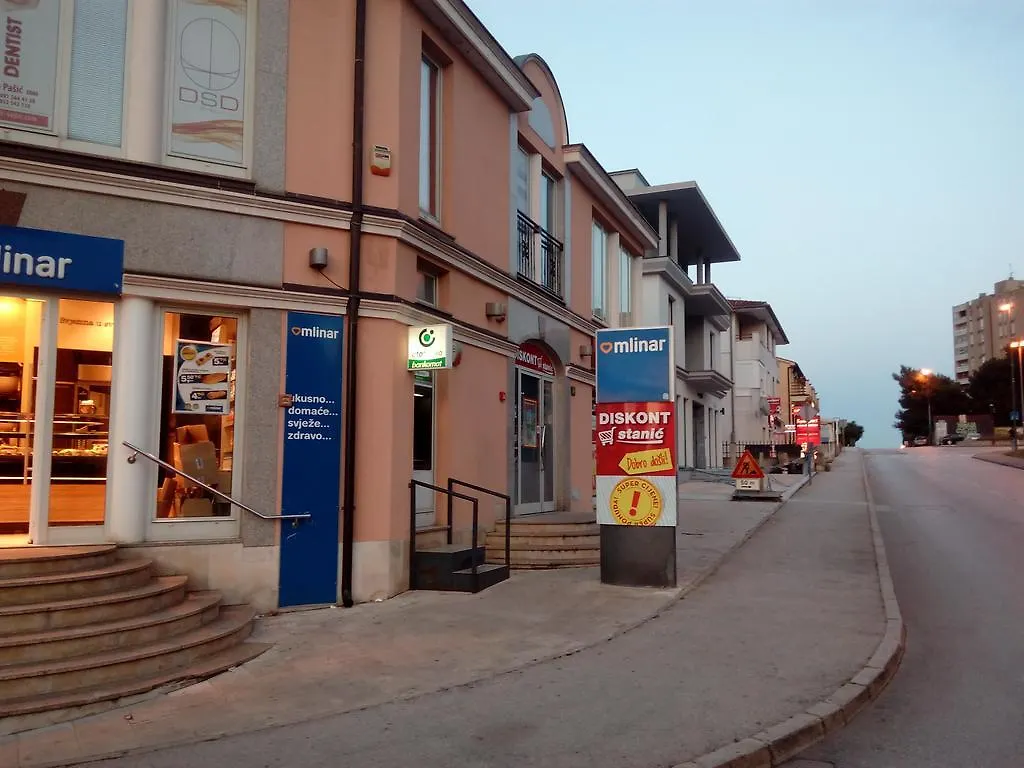 Konoba Yan Daire Pula
